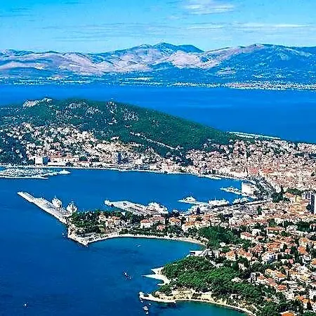 Charming Seaside Otel 4*