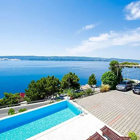Charming Seaside Otel Omiš