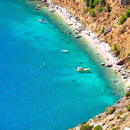 Charming Seaside 4* Omiš